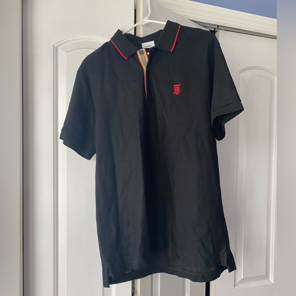 Men’s Burberry collared shirt